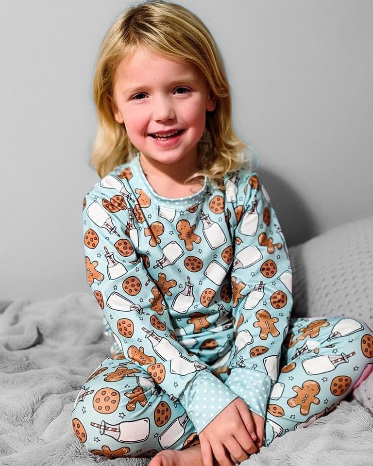 GINGERBREAD COOKIES & MILK PJS