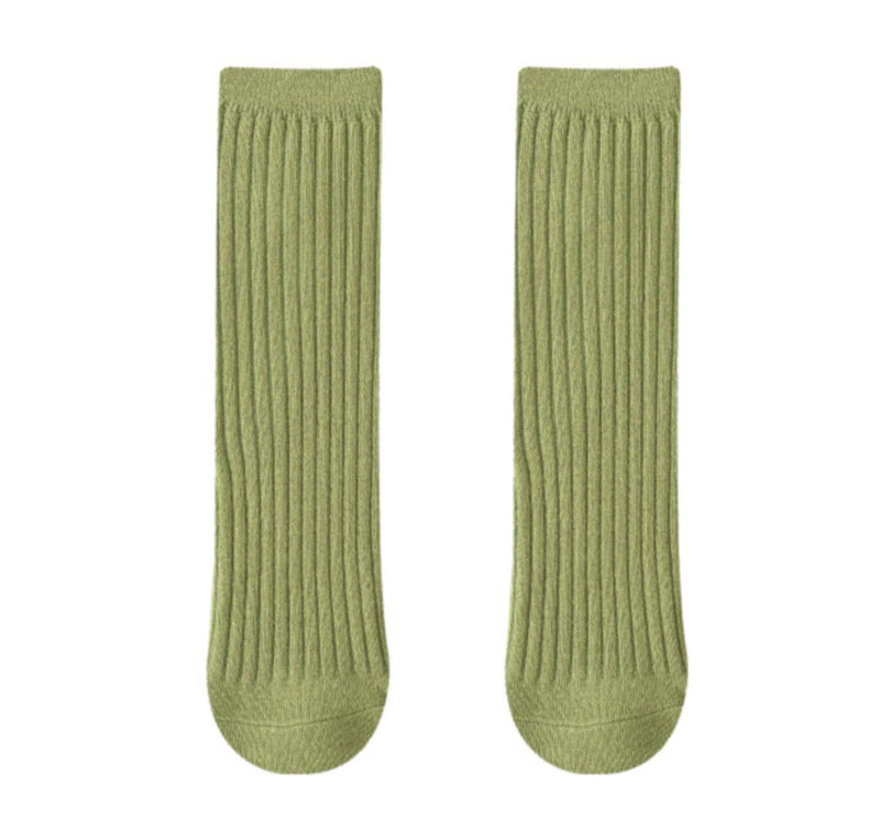 OLIVE GREEN SOCKS