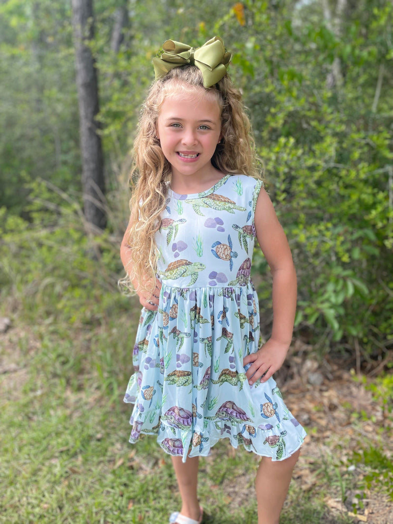 TURTLE BACK BOW DRESS