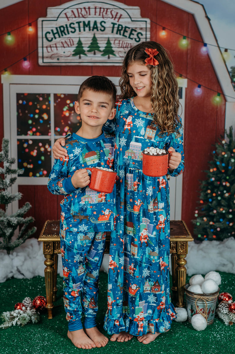 SANTA & REINDEER ON CHRISTMAS EVE NIGHTGOWN - BLUE