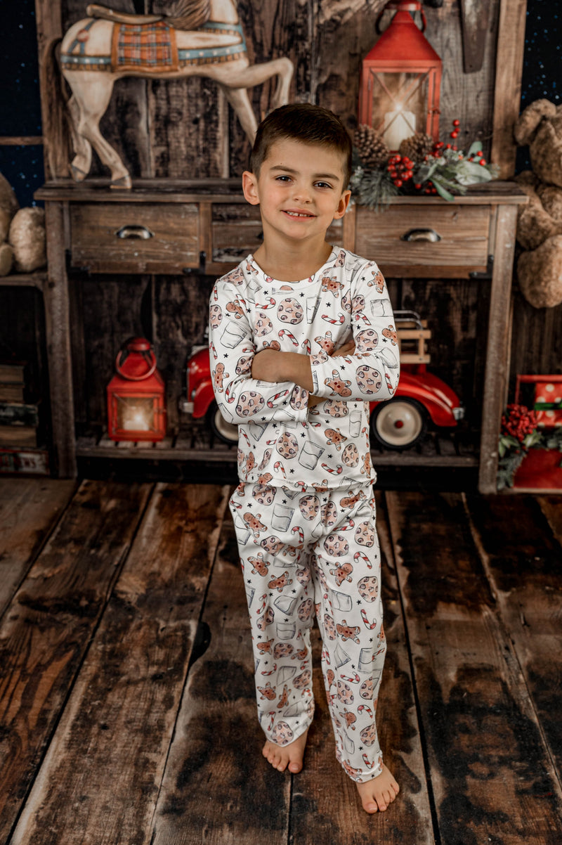 SANTA'S COOKIES & MILK UNISEX PAJAMAS