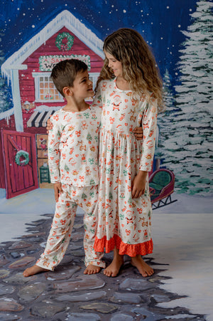 CHRISTMAS SANTA & FRIEND NIGHTGOWN