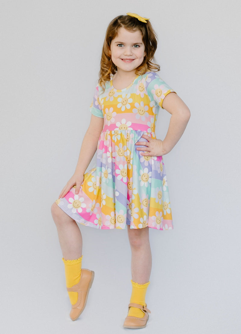 GROOVY SMILEY FACE TWIRL DRESS